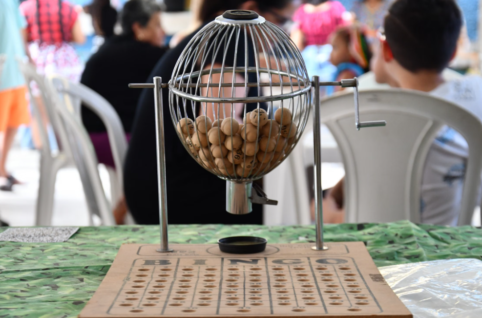 De Grote Nutteloze Prijzen Bingo